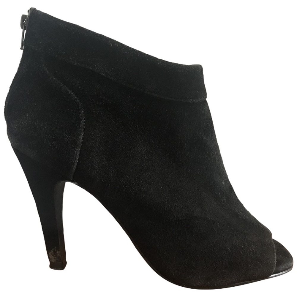 Steve Madden Suede Boots